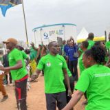 /media/orig/Dans-un-moment-de-joie,-plusieurs-villageois-dansent-au-village-de-Zumve-lorsque-le-relais-de-la-Torche-Uhuru-s'est-arrete-brievement-dans-leur-village,-le-20-aout-2026..jpg