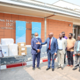 /media/orig/Elder-Mwanke-Baker-David-Ngabizele,-Soixante-dix-dInterregion,-presentant-les-equipements-medicaux-a-lequipe-de-ladministration-de-lInstitut-National-de-Recherche-Biomedicale-a-Kinshasa,-le-16-juillet-2026..jpeg