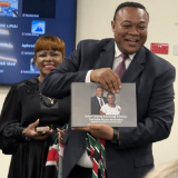 /media/orig/Livre-de-souvenirs-pour-Elder-Mutombo-et-son-epouse.--Nairobi-(Kenya),-le-24-juin-2026-(2).jpg