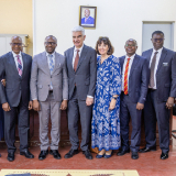 Photo-de-famille-prise-a-lissue-de-lentretien-entre-Elder-Gerald-Causse-et-le-Docteur-Pierre-SINARINZI-Secretaire-permanent-au-Ministere-lors-de-sa-visite-a-Bujumbura,-au-Burundi-le-22-October-2026