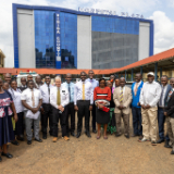 /media/orig/Photo-de-groupe-devant-lhopital-du-comte-de-Vihiga,-le-21-mai-2026..png